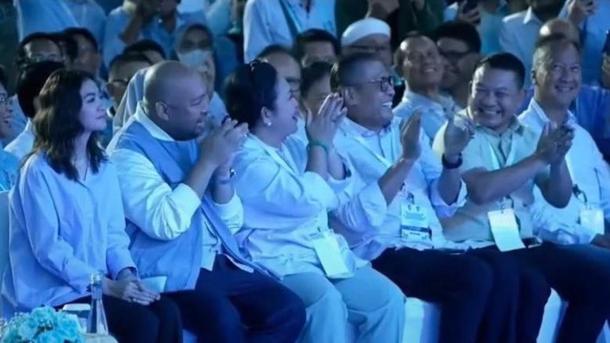Top 3 News: Momen Prabowo Sapa Titiek Soeharto di Pidato Kemenangan Pilpres 2024