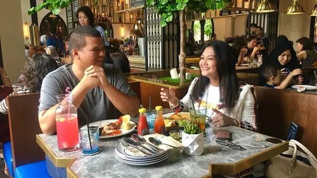 7 Momen Kebersamaan Bella Saphira dengan Anak Tiri, Seperti Ibu Kandung