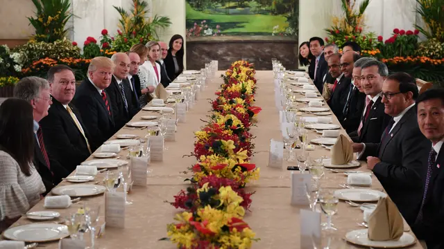 Donald Trump Terima Jamuan Makan Siang PM Singapura di Istana