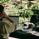 Beban Finansial Makin Berat, Mengapa Banyak Tulang Punggung Keluarga Mulai Melirik Side Hustle?