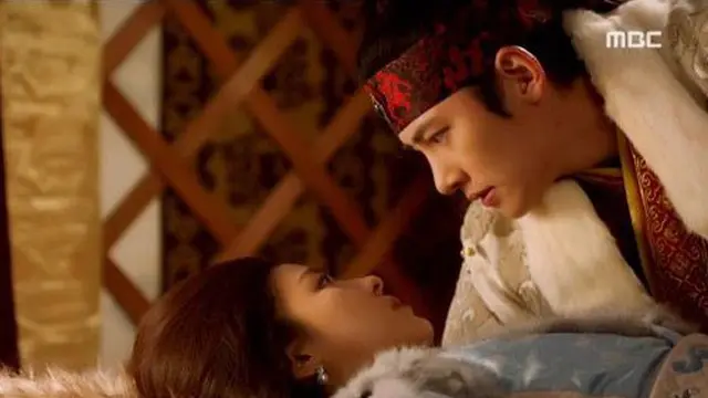 6 Pasangan Paling Romantis di Drama Korea