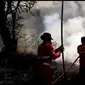Tugas terberat para penantang maut di Taman Nasional Bombana bukanlah api, tapi warga yang belum sadar akan bahaya api di dalam taman nasional. (Liputan6.com/Ahmad Akbar Fua)