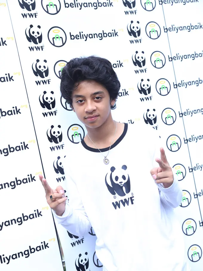 [Bintang] Bastian Steel