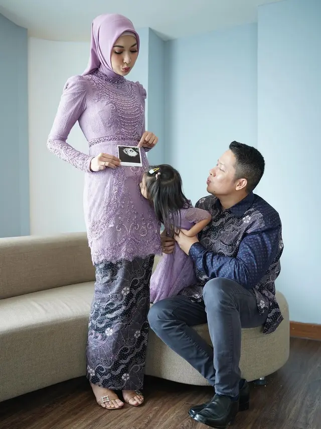 Hamil Anak Kedua, Ini 7 Momen Seru Kevin Lilliana saat Asuh Buah Hati