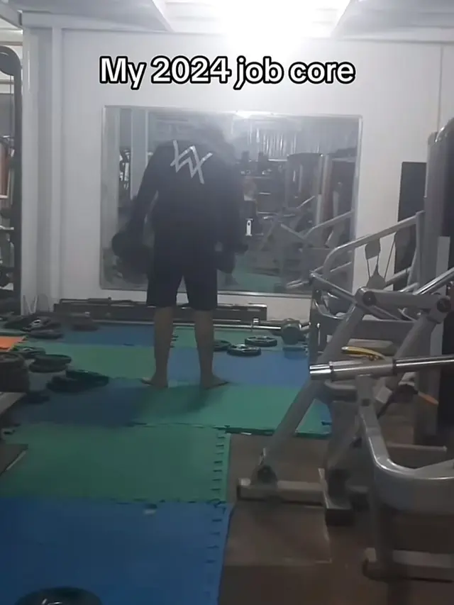 Intip Video Kompilasi Alan Walker Cosplay Geluti Berbagai Pekerjaan Unik (credit: https://www.tiktok.com/@alanwalkermusic/)
