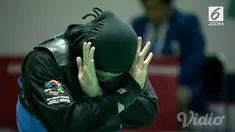 Sarah Tria Monita membekuk Nong Oy Vongphakdy (Laos) 5-0 pada final nomor 55-60 kg putri cabor pencak silat Asian Games 2018 di Padepokan Pencak Silat Taman Mini Indonesia Indah, Senin (27/8/2018).
