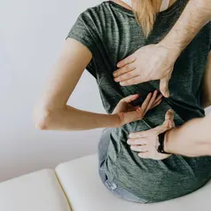 Tips Menjaga Kesehatan Tulang Agar Terhindar dari Osteoporosis di Usia Muda