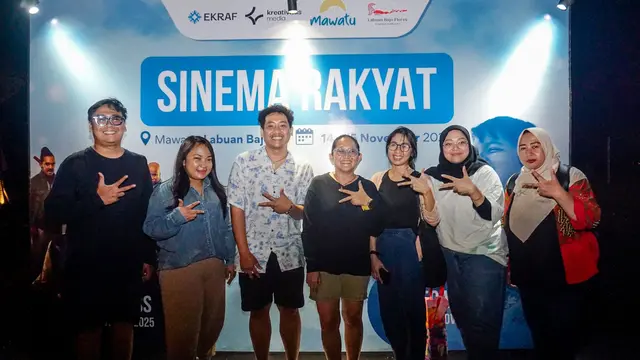 Kementerian Ekraf Perluas Akses Film Berkualitas lewat Bioskop Alternatif (Sinema Rakyat) di Mawatu, Labuan Bajo, Sabtu (15/11/2025).