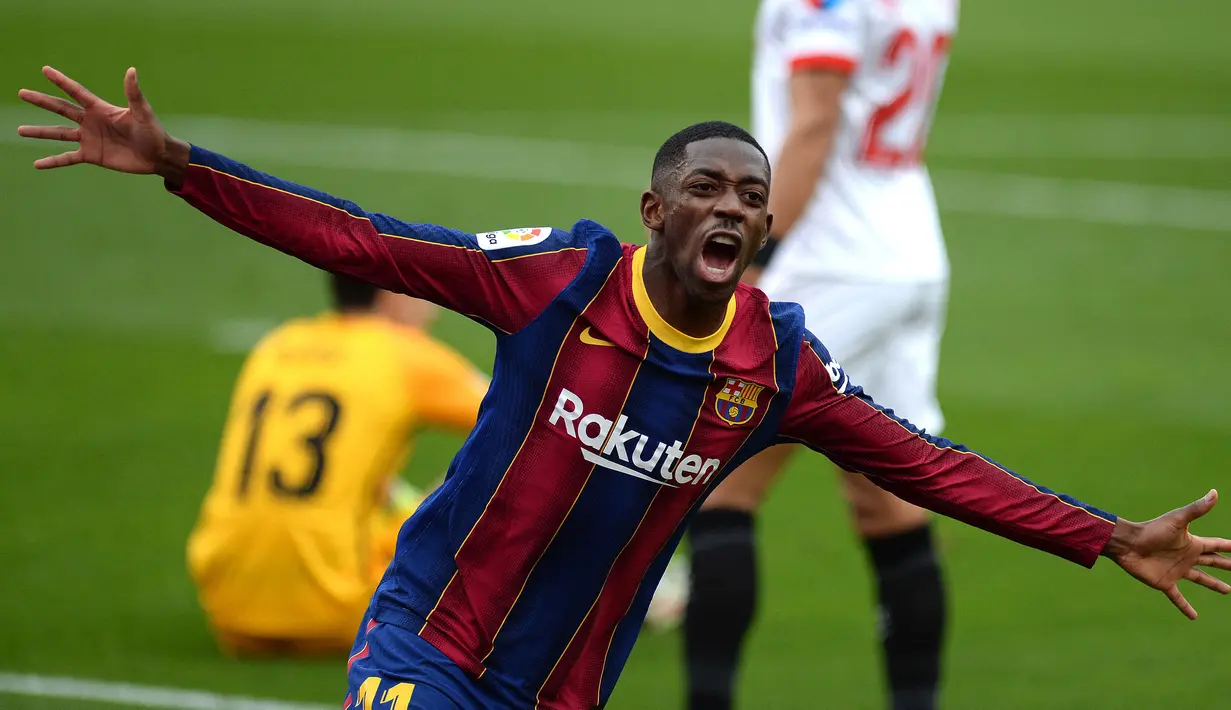 Ousmane Dembele. Striker berusia 24 tahun ini memasuki musim kelimanya bersama Barcelona musim ini dan sama sekali belum dimainkan musim ini. Akibat sering dilanda cedera, secara keseluruhan ia baru bermain dalam 118 laga di semua ajang dengan mencetak 30 gol dan 21 assist. (AFP/Cristina Quicler)