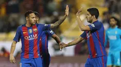 Barcelona meraih kemenangan 5-3 atas Al Ahli pada laga persahabatan di Stadion Thani bin Jassim, Doha, Selasa (13/12/2016) waktu setempat. (AFP/Karim Jaafar)
