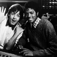 Paul McCartney akhirnya merilis karya remix hasil kolaborasi dengan Michael Jackson dengan kemasan berbeda.