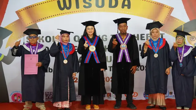 Istri Bupati Kediri Ajak Lulusan SOTH dan Selantang Wujudkan Ketahanan Keluarga