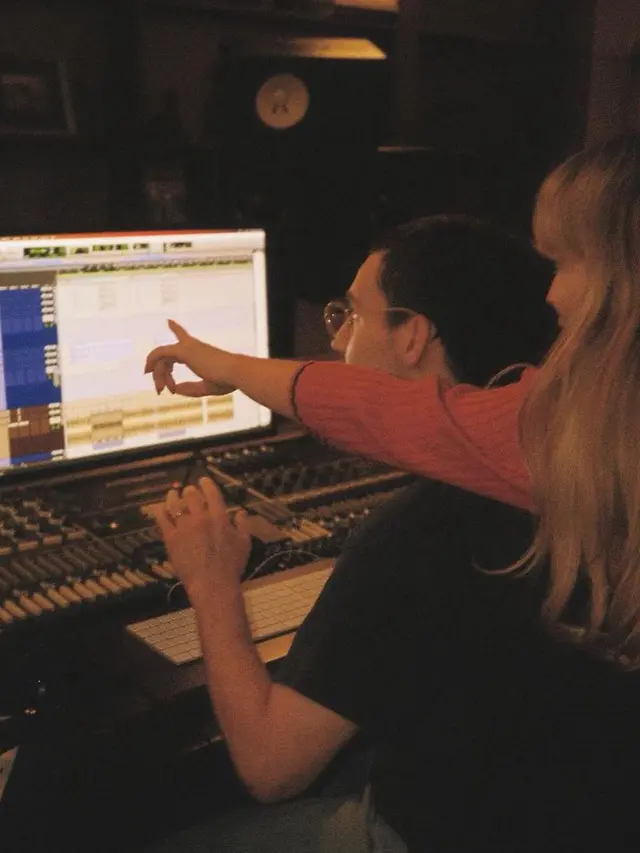 Jack Antonoff dan Sabrina Carpenter yang baru saja meluncurkan album terbarunya, “Short n’ Sweet” (Instagram/@jackantonoff)