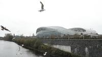 Dublin Arena adalah stadion terletak di Kota Dublin, Irlandia. Stadion dengan nama lain Aviva Stadium ini dibangun di situs bekas Stadion Lansdowne yang dihancurkan pada tahun 2007 silam. (AFP/Adrian Dennis)