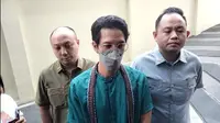 Edward Akbar melalui kuasa hukum, Justiartha Hadiwinata, menanggapi tuntutan Kimberly Ryder soal nafkah mut'ah, iddah, madhiyah, yang hanya Rp5.000.