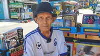 Kisah Inspiratif Mbah Sutopo Bikin Becak Perpustakaan
