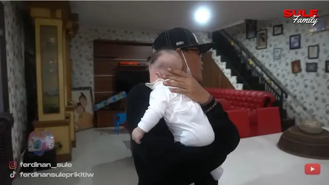 Ajak Baby Adzam ke Kampung Halaman, Ini 8 Potret Rumah Orangtua Sule di Cimahi