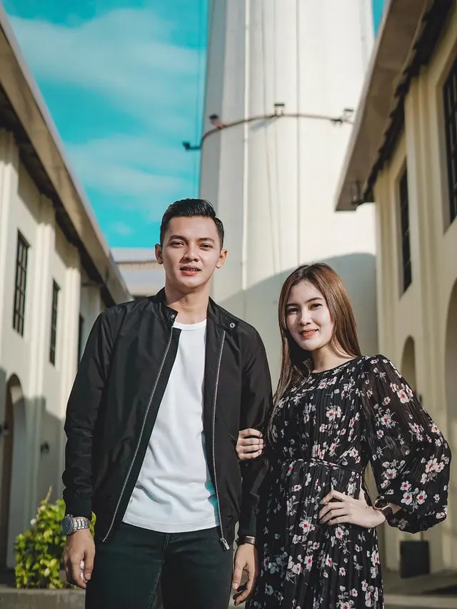 Nella Kharisma dan Dory Harsa. (Foto: Instagram @doryharsa)