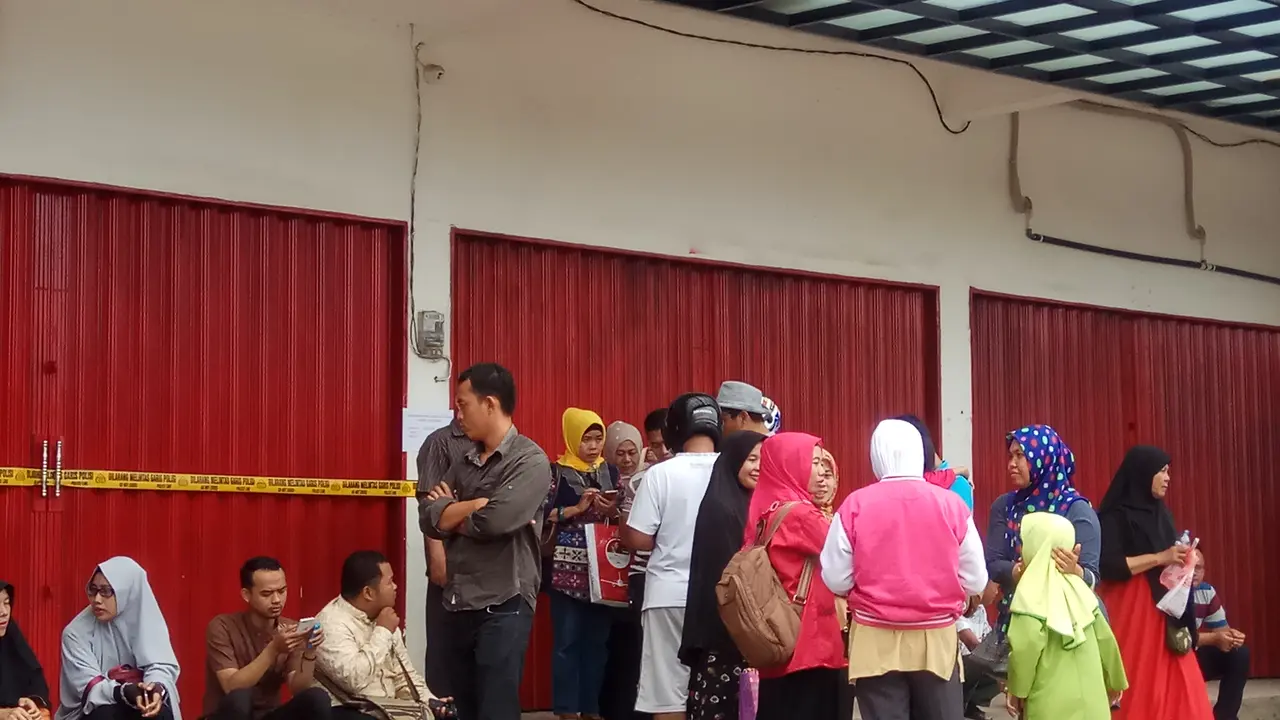 Menabung 10 Tahun, Jemaah Umrah Palembang Malah Ditelantarkan