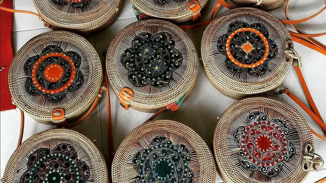 Anyaman Ketak Souvenir Khas Lombok