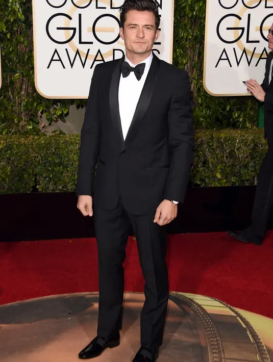 Para netizen pun beramai-ramai memenuhi kolum komentar suatu blog sosial media. "Tunjukanlah foto-foto bugil Orlando Bloom tanpa sensor, aku hendak tertawa melihatnya," tulis netizen. (AFP/Bintang.com)