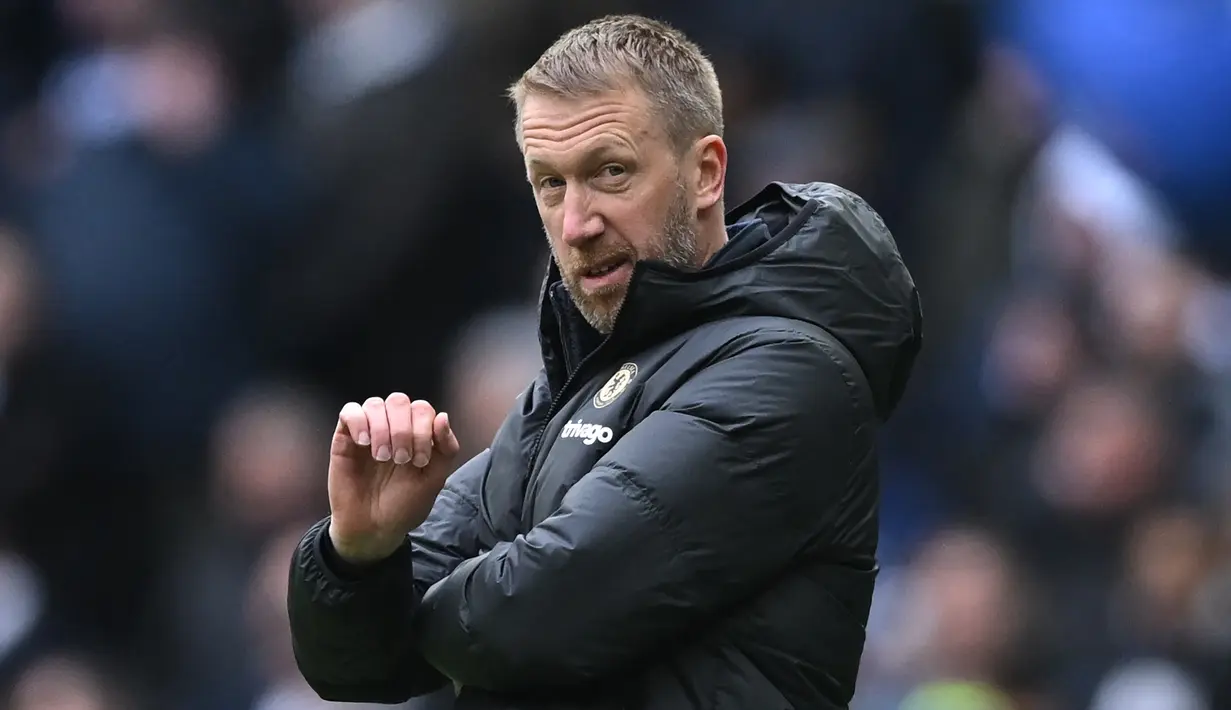 Nama Graham Potter saat ini menjadi kandidat terkuat untuk posisi manajer baru Timnas Inggris. FA dikabarkan terkesan dengan kemampuan sang pelatih. Potter sendiri juga saat ini sedang menganggur, dan ia dikabarkan sangat antusias jika ditawari kesempatan untuk menangani Timnas Inggris. (JUSTIN TALLIS / AFP)