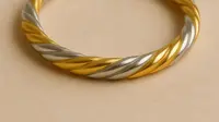 9 Model Gelang Kombinasi Emas Kuning dan Putih 10 Gram 18K untuk Muslimah Gen-Z, Cek Perkiraan Harganya