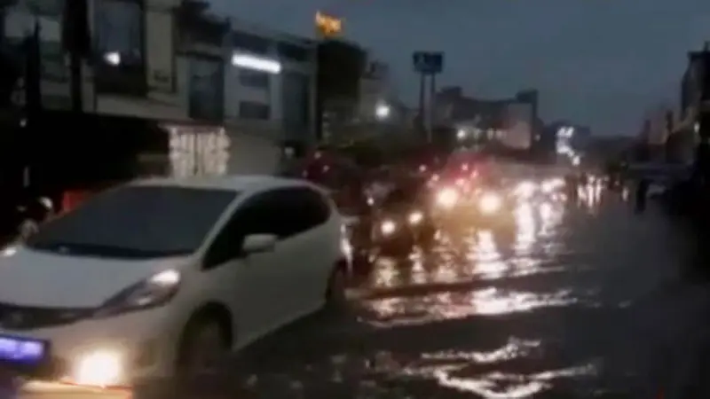 Kemacetan Jakarta hingga Megahnya Jembatan Golden Gate