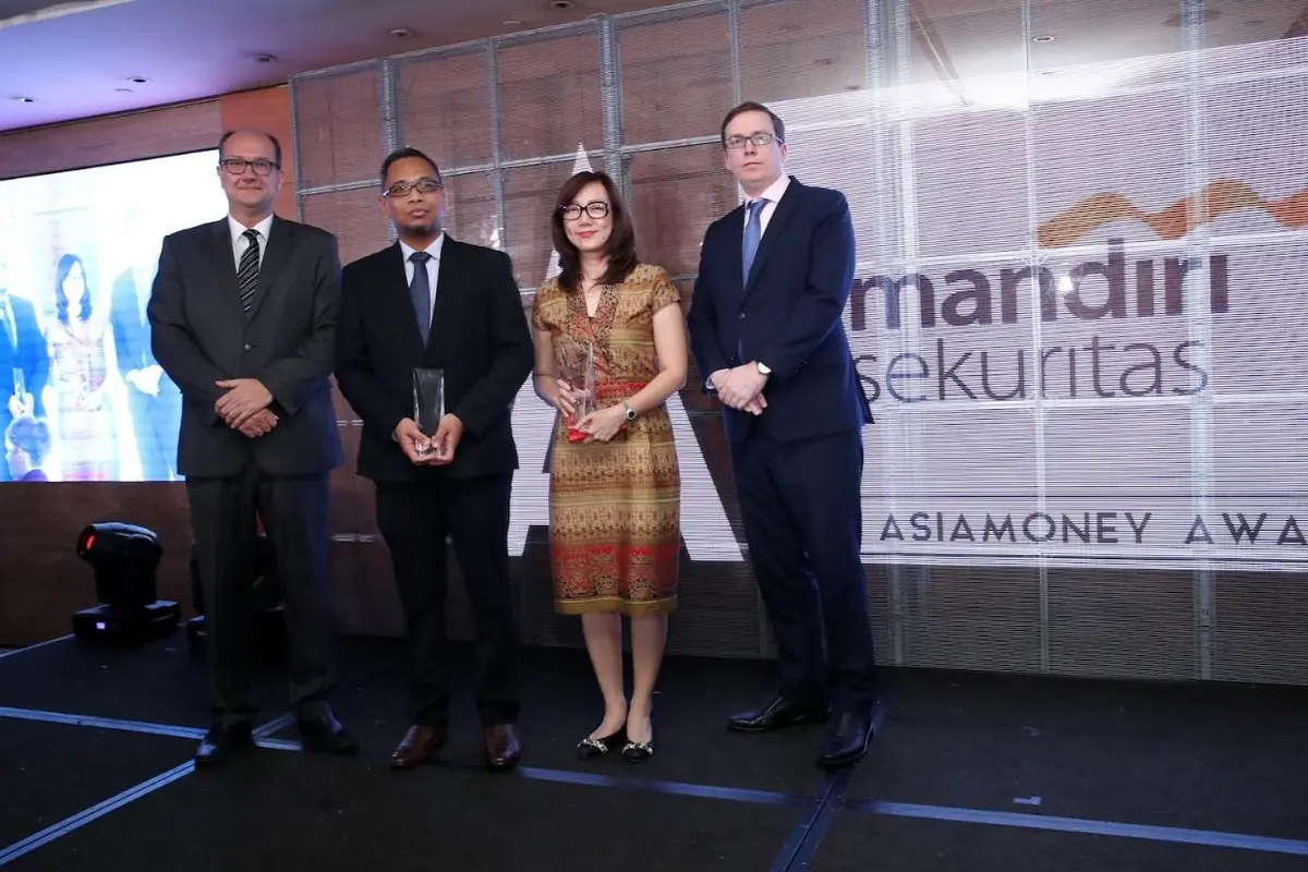 Mandiri Sekuritas meraih penghargaan sebagai “Best Corporate and Investment Bank” dari Asiamoney Best Bank Awards 2019.