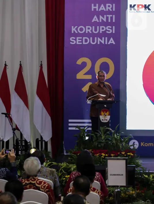 Ketua KPK Agus Rahardjo menyampaikan sambutan dalam acara Hari Anti Korupsi Dunia (Hakordia) 2019 di Gedung Penunjang KPK, Jakarta, Senin (9/12/2019). KPK kembali menggelar Hari Antikorupsi Sedunia yang jatuh setiap 9 Desember. (Liputan6.com/Faizal Fanani)