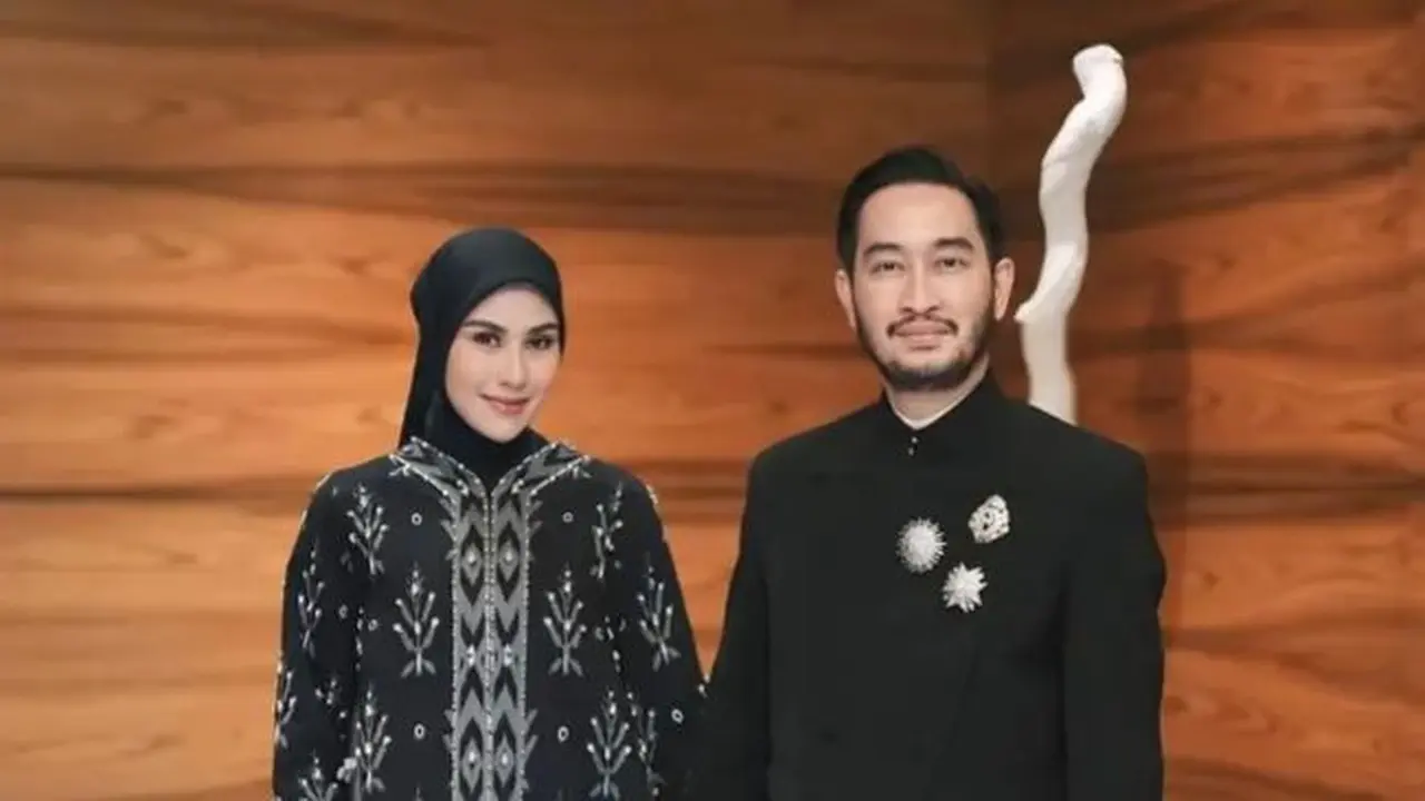 Syahnaz Sadiqah dan Jeje Govinda [@syahnazs].</p>