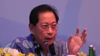 Presiden Direktur BCA, Jahja Setiaatmadja saat memberi paparan kinerja kerja Bank BCA di Jakarta, (3/3). (Liputan6.com/Angga Yuniar)