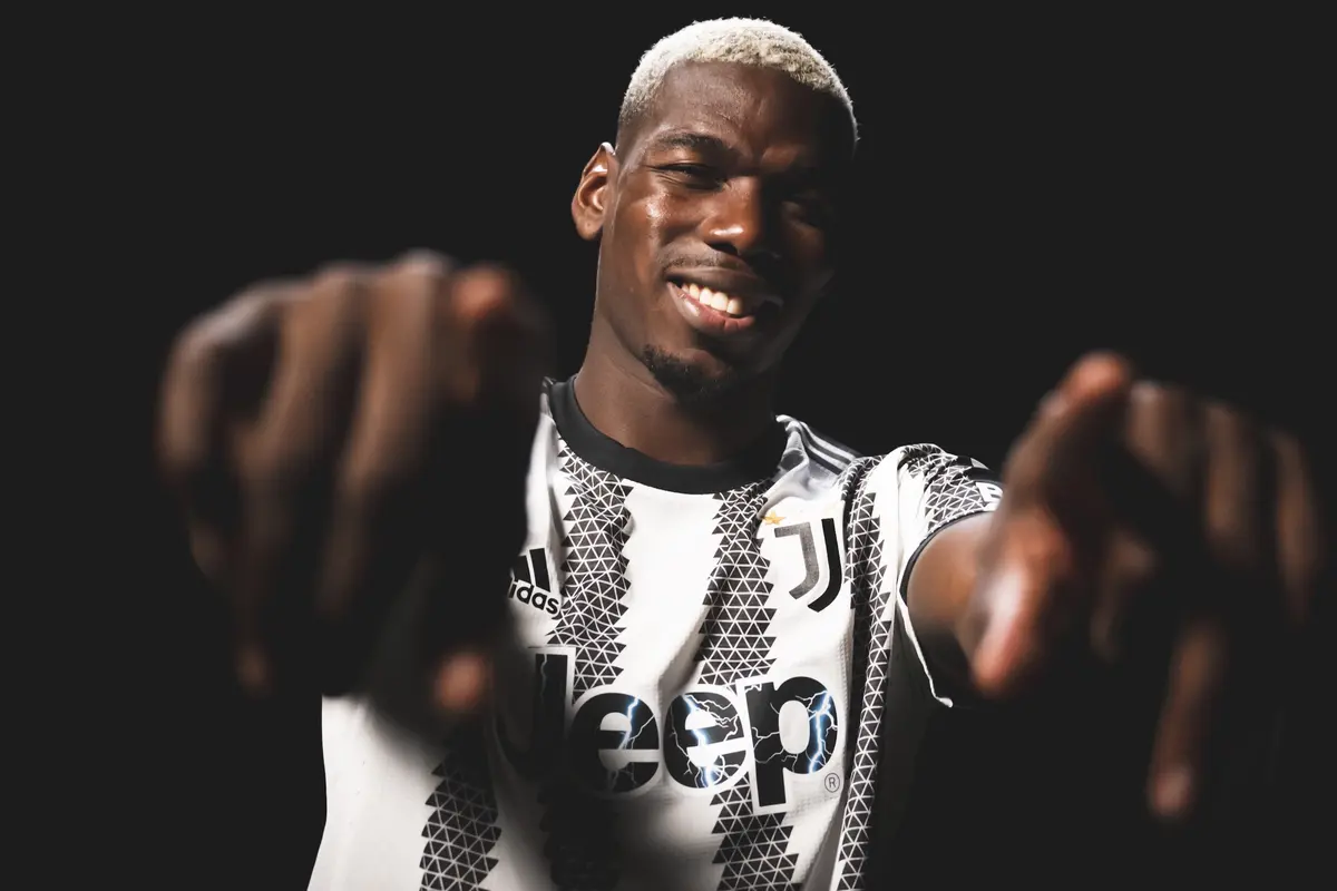 Gelandang anyar Juventus, Paul Pogba